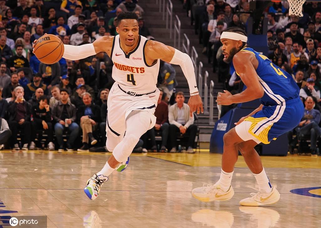 威少签的是无保障合同 国王随时可裁掉历史三双王